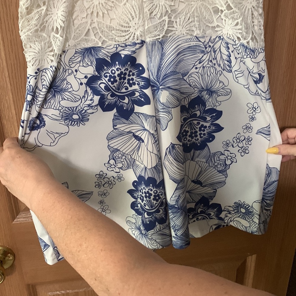 Spaghetti strap romper - Picture 8 of 8
